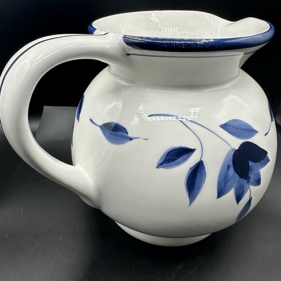 Vtg Blue Tulip Pitcher Home by Target Cottagecore Shabby Chic Farmhouse Kitchen - Picture 6 of 16